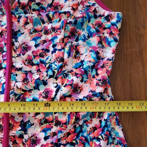 Nicole Miller Dress - Runs Large - NWT - Picture 4 of 9